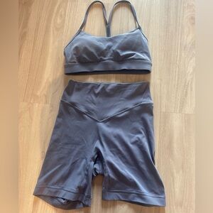 Lululemon Breezethrough set